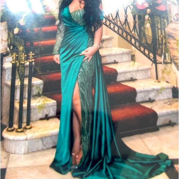 green emerald velvet dress Sparkly Evening Gown | Simple Elegant Engagement Dresses